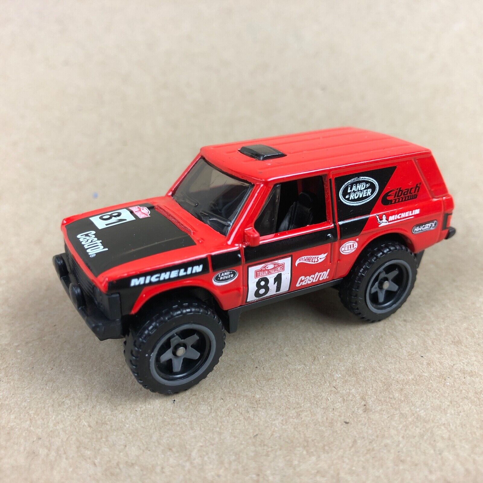 Hot Wheels Range Rover Classic Red 1:64 Scale Diecast Car - Hot Trucks Series - View #13
